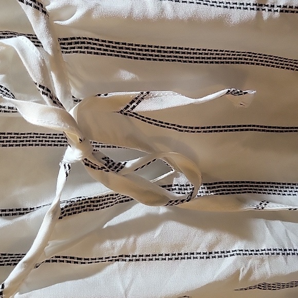 Top - Picture 3 of 4